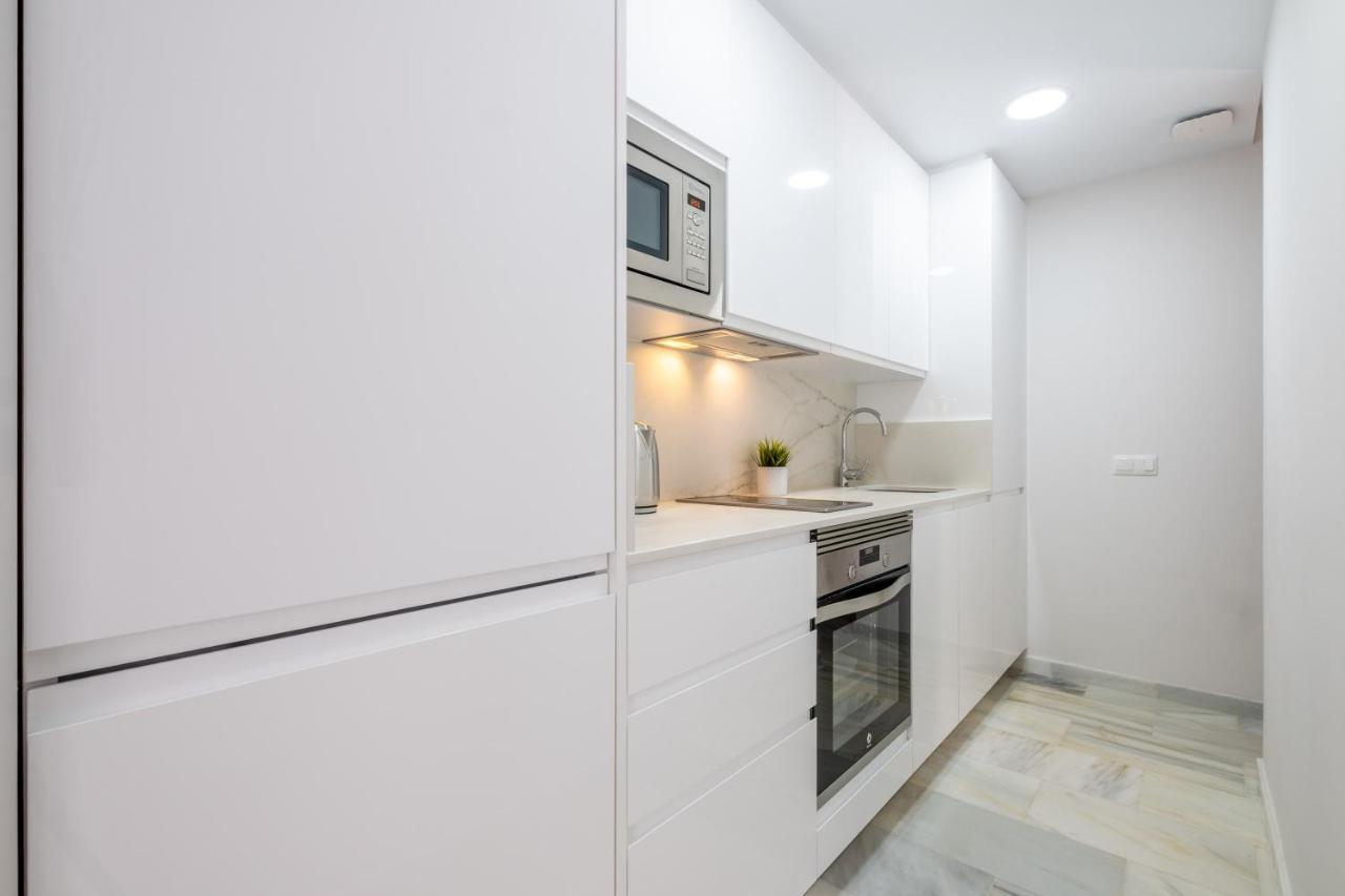 La Malagueta Beach - New Release Malaga Exterior photo